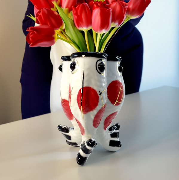 Reichenbach Porcelain vase koikoi dotted red Design Paola Navone, tulip